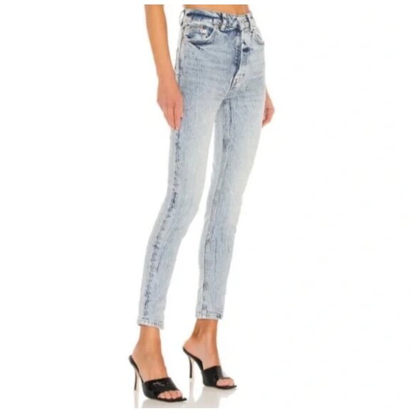 NWT Free People Ultra High Waist Washed Blue Denim Tapered Leg Mom Jeans - Picture 8 of 14